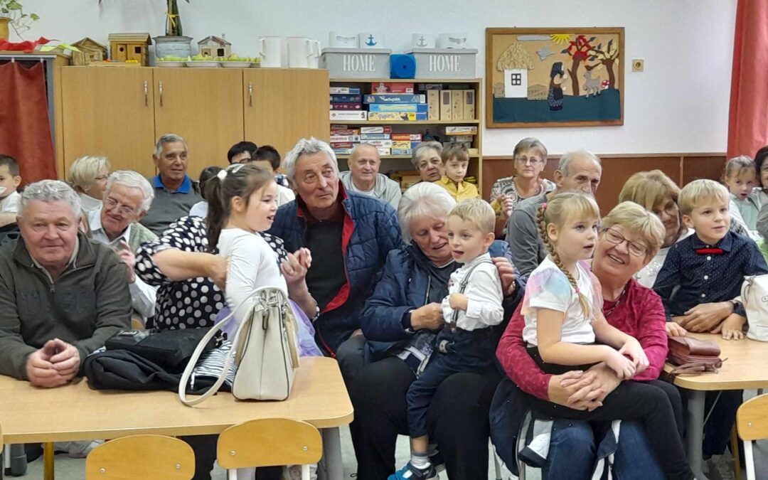 Idősek világnapja a Gombácska Óvodában